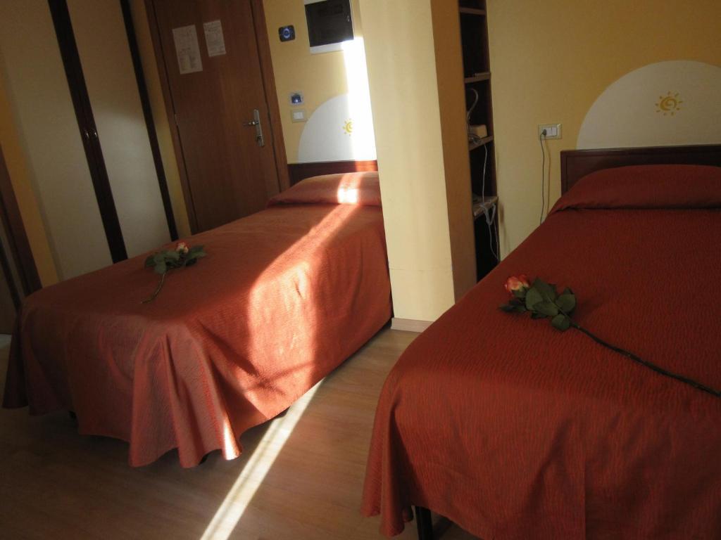 Hotel Al Sole - Enjoy Holiday Cavaion Veronese Room photo